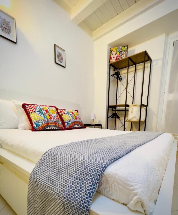Rooms 153 Principe Umberto Noto Kültér fotó